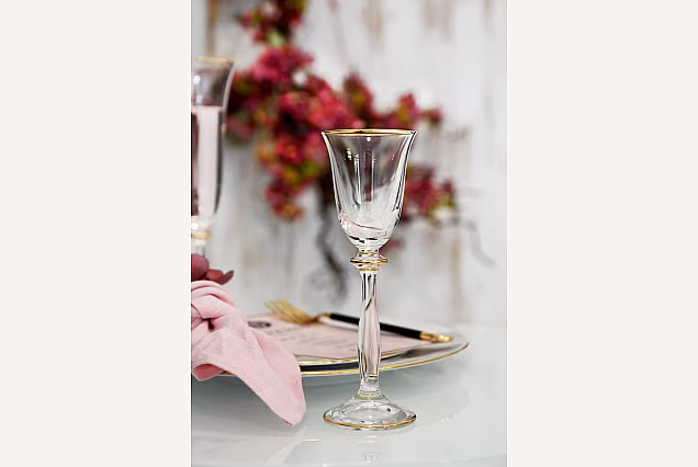 Eleganckie kieliszki do likieru New York-NYD