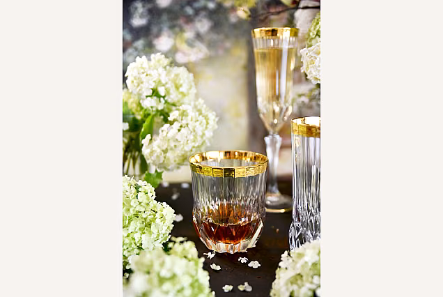 Eleganckie szklanki do whisky zdobione złotem-IRYS